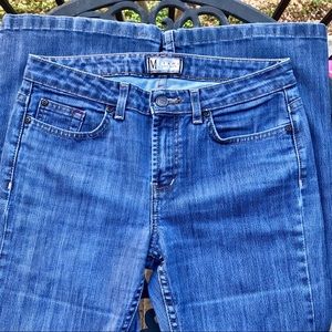 Magasinons a la Canadienne Luxury Jeans